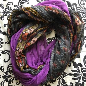 Double infinity scarf